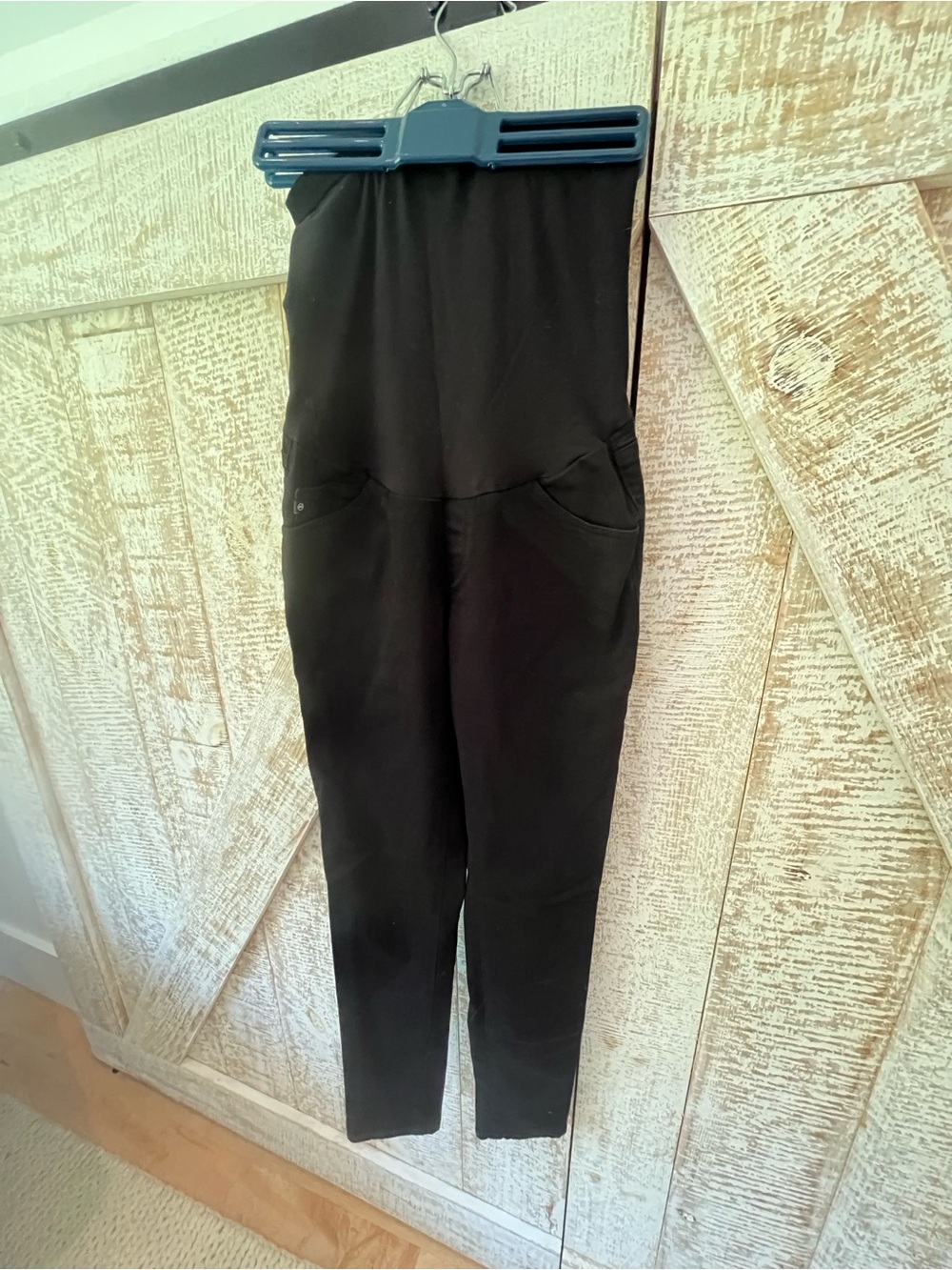 AG -Black Maternity Ponte Knit Ankle Jeans Sz 27